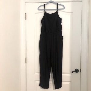 Old Navy Black Jumpsuit w/Pockets